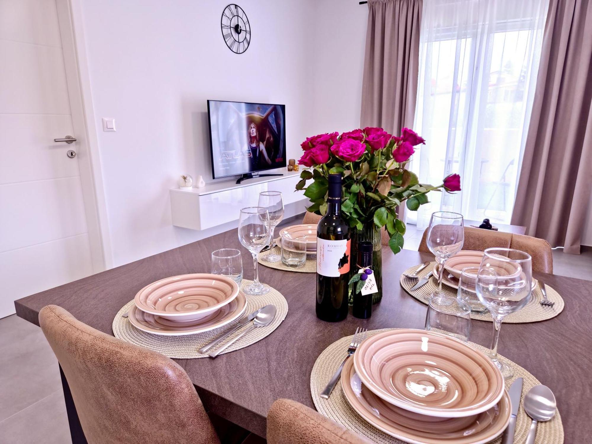 Apartments Laura & Nino Πούλα Εξωτερικό φωτογραφία