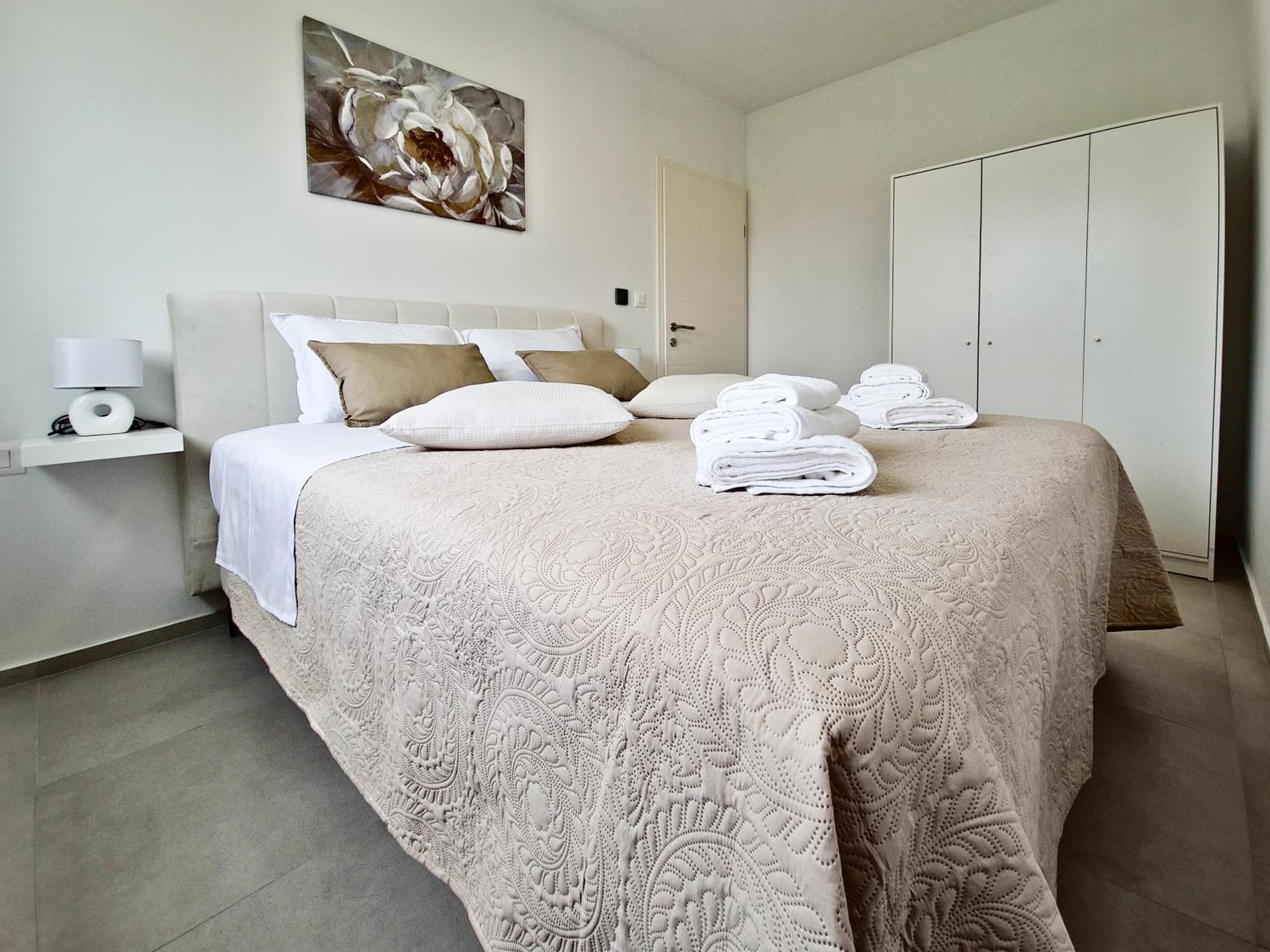 Apartments Laura & Nino Πούλα Εξωτερικό φωτογραφία
